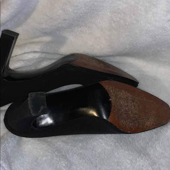 Stuart Weitzman Black Satin Heels w/Beadwork- NICE - Picture 10 of 12